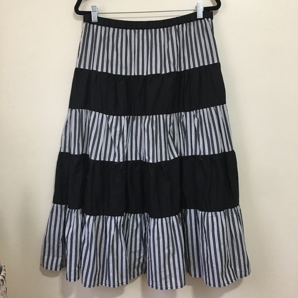 a new day Dresses & Skirts - A NEW DAY striped mid rise a line midi skirt AW1